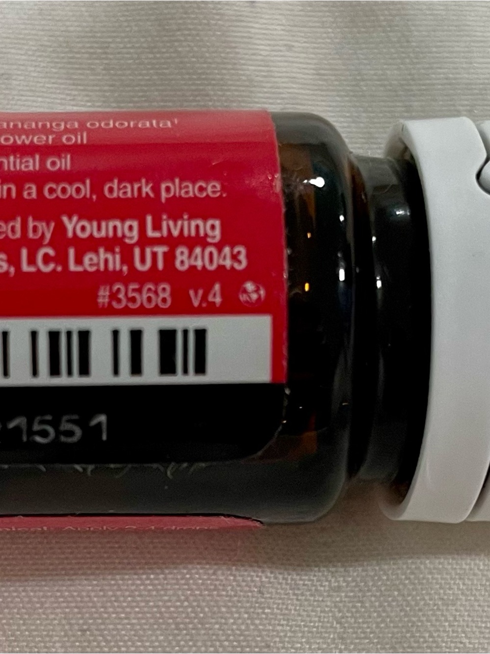 Young Living Ylang Ylang essential oil 5 ml Bottle - BRAND NEW UNOPENED SEALED - Picture 2 of 6